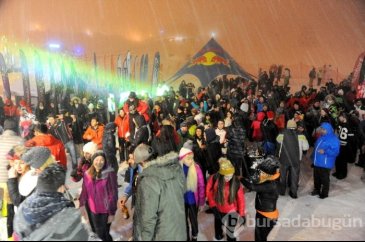 Uludağ'da düzenlenen Selfy Whitefest 2017'den görüntüler