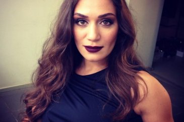 Özge Borak Van Damme'ı rakip seçti
