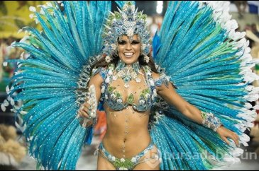 Krizlerin gölgesinde Rio Karnavalı...