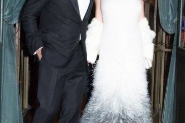Hamile olduğunu açıklayan Amal Clooney ilk kez görüntülendi