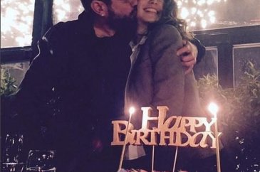 Beren Saat'in doğum gününe ünlü akını!
