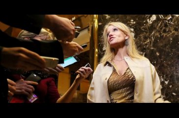 Beyaz Saray skandalının öznesi Kellyanne Conway kimdir?