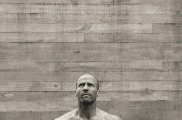 Jason Statham baba olmaya hazırlanıyor
