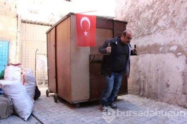 5 kişilik aile gardıropta yaşıyor