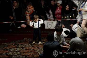 Bursa'da ilk teravih kılındı