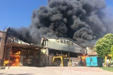 Bursa'da tekstil fabrikasında yangın