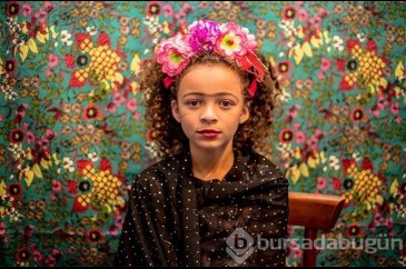 Frida Kahlo'yu taklitleriyle andı