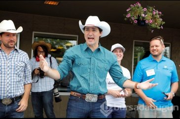 Justin Trudeau "kovboy" oldu