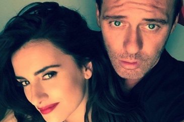 Angelina Jolie, Mert Alaş'ın peşinde