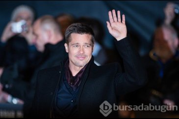 Brad Pitt'ten konser sürprizi