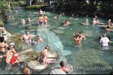 Denizli'deki Kleopatra Antik Havuzu Bodrum'u aratmıyor