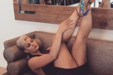 Güzel model isyan etti!