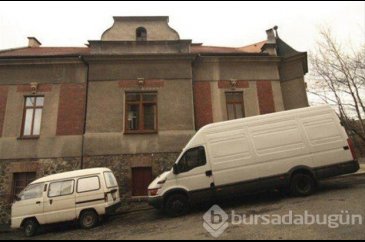 Minibüsü evi yaptı