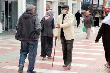 Zabıta sosyal deney yaptı dilenci kılığında