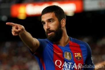 Futboluyla değil lüks yaşantısıyla gündem oldu