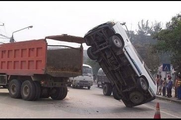 İnanılmaz trafik kazaları