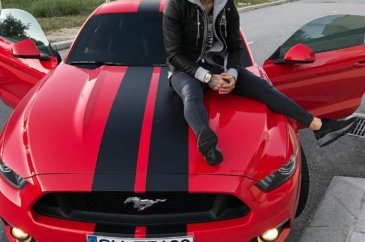 Ünlüler ve otomobilleri

