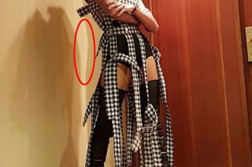 Ünlülerin foyasını ortaya çıkartan fotoğrafları 