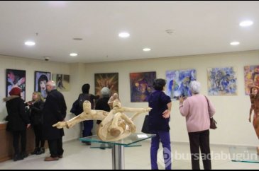 'Bedenime Dokunma' sergisi açıldı