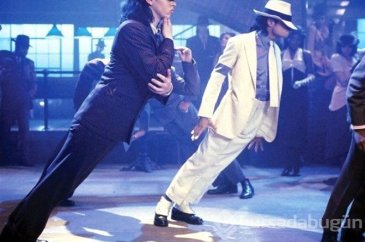 Michael Jackson'ın meşhur hareketinin sırrı!