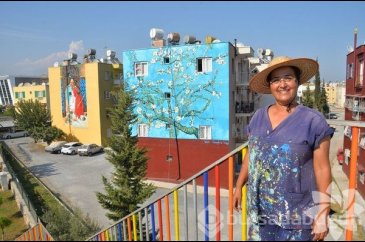 Yaşadıkları yere güzellik katan kadınlar
