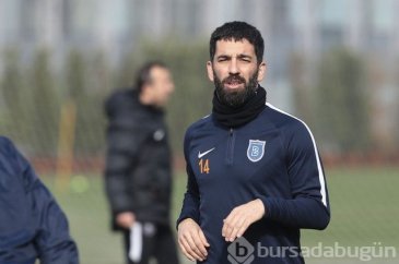 Arda Turan'dan düğün açıklaması 