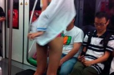 Metroya bu halde bindiler!
