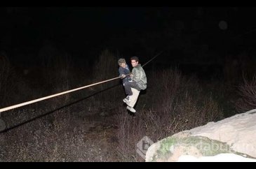 Türk jetini arama kurtarma çalışmalarından ilk görüntüler
