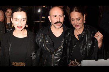 Birce Akalay'dan sürpriz doğum günü! 