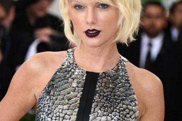 Taylor Swift'den rekor üstüne rekor! 
