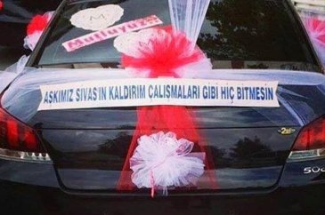 En komik araç yazıları