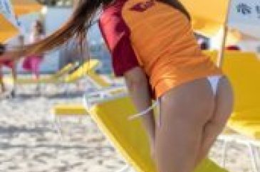 Claudia Romani, Galatasaray forması giydi!
