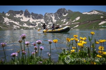 Hakkari'de Sat Buzul Gölleri'nde doğa festivali