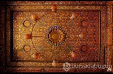 Dünyadaki İçi En Güzel Camiler ve Türbeler

