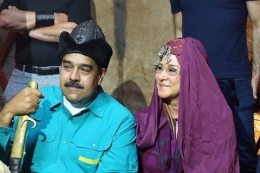 Maduro'dan Diriliş Ertuğrul dizisi setine ziyaret
