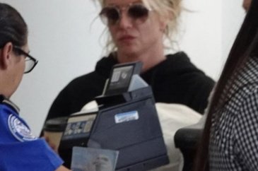 Britney Spears tanınmayacak halde