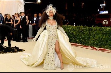 Ünlü rapçi Cardi B anne oldu