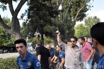İki grup arasındaki kavgayı çevik kuvvet ayırdı
