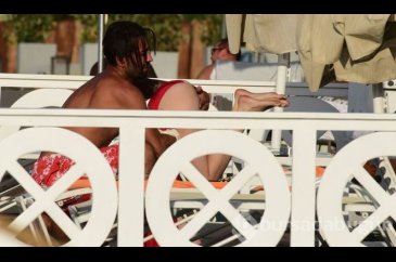 Tan Taşçı yeni sevgilisiyle Bodrum'da
