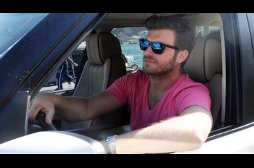 Kıvanç kesenin ağzını açtı! Yeni otomobiline servet ödedi

