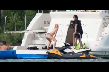 Iggy'den yatta twerk!