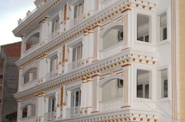Malatya'da altın kaplamalı apartman