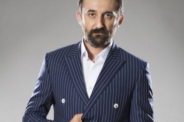 Cem Yılmaz'ın yeni flim kadrosu 
