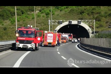 Otomobil tünelde yandı, çok sayıda kişi yaşam odalarına sığındı
