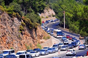 Tatile gidecekler dikkat! Bayram trafiği ne zaman başlar? Bayram tr...