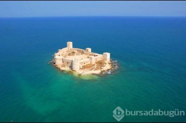 Mersin'de denizin ortasında 2400 yıllık Kızkalesi'nde tarih ve doğa...