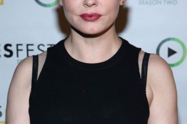 Hollywood'da MeToo hareketini başlatan Rose McGowan'a GQ Yılın İlha...