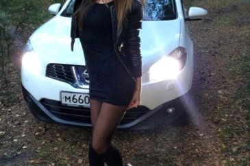 Çok seksisin dediler, işten kovdular!