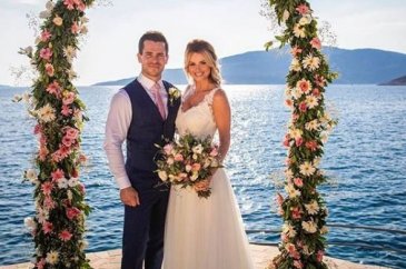 Rhian Sugden balayını da Antalya'da yaptı!
