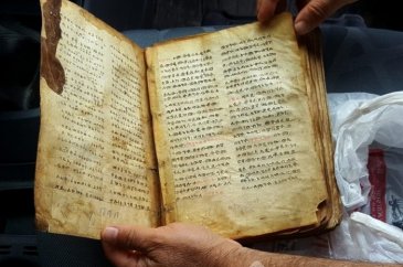 Kırşehir'de 'İbranice el yazması büyü kitabı' operasyonu
